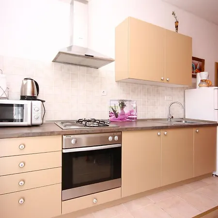 Suncica Apartman *