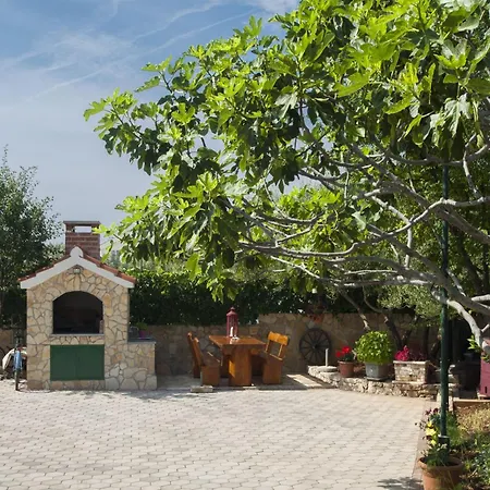 Suncica Apartman Rogoznica